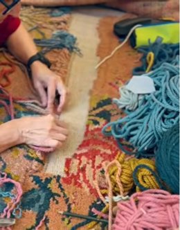 Proceso de recuperación una alfombra de la Catedral de Murcia
