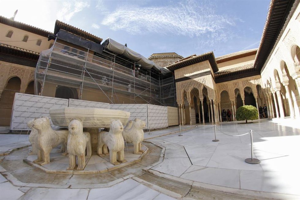 Archivo - Restauración del Patio de los Leones de la Alhambra