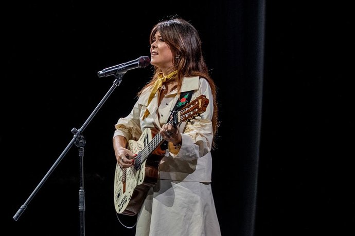 Archivo - Arquivo - A cantora Vanesa Martín, na cerimônia de inauguração do Simof 2026. Em 29 de janeiro de 2026, em Sevilha, Espanha. A Semana Internacional da Moda Flamenca (Simof) 2026, coorganizada pelo Palácio de Exposições e Congressos de Sevilha (F