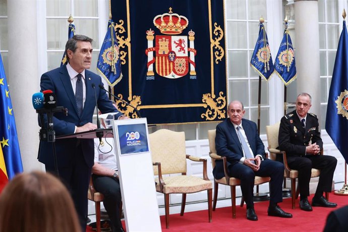 Archivo - El delegado del Gobierno en Andalucía, Pedro Fernández, interviene en el acto de toma de posesión del nuevo jefe superior de la Policía Nacional de Andalucía Occidental, Jesús María García. A 24 de junio de 2026 en Sevilla (Andalucía, España).