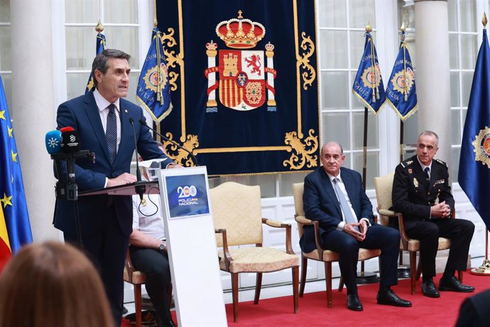 Archivo - Arquivo - O delegado do Governo na Andaluzia, Pedro Fernández, participa da cerimônia de posse do novo chefe superior da Polícia Nacional da Andaluzia Ocidental, Jesús María García. Em 24 de junho de 2026, em Sevilha (Andaluzia, Espanha).
