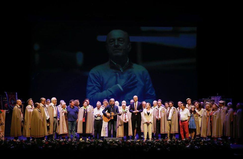 Francisco Javier López Marcano, homenajeado en el XXV Gran Capítulo de la Cofradía del Hojaldre de Torrelavega