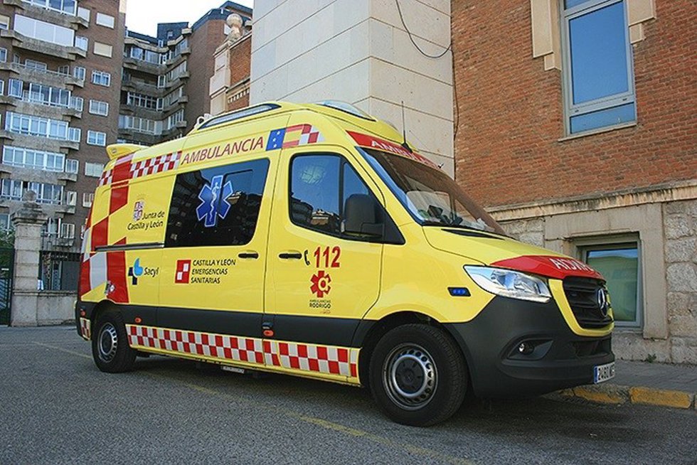 Archivo - Ambulancia de la Junta.