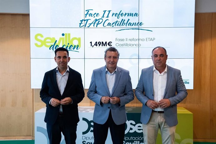Firma de la Diputación de Sevilla para el plan de abastecimiento de Castilblanco