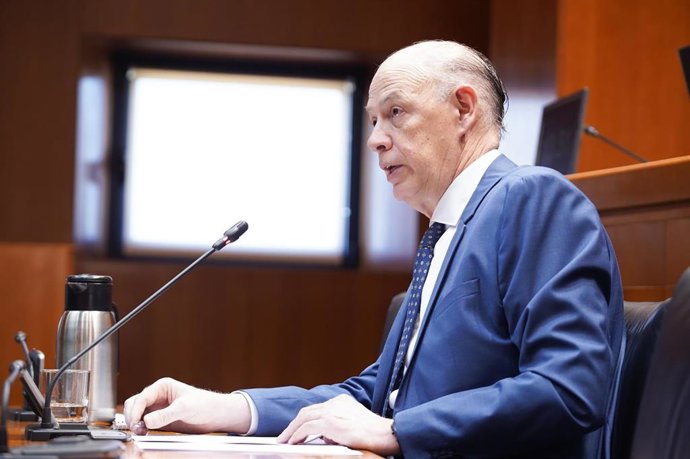 Archivo - El consejero de Sanidad de Aragón, Ángel Sanz.