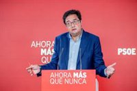 Óscar López responde a Ayuso por el ático: "Más que 'chao pescao', es que te han pescao"