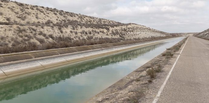 Archivo - Canal de riego.