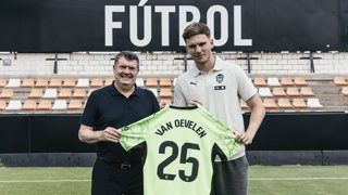 El Valencia logra la cesión del portero neerlandés Kayne van Oevelen