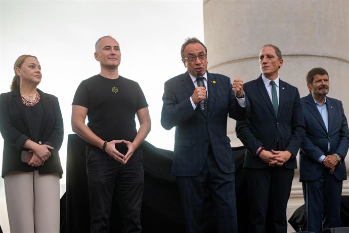 El presidente del Parlament, Josep Rull, durante la clausura del 35 aniversario de la independencia de Ucrania, a 24 de agosto de 2026, en Barcelona, Catalunya (España). Rull ha participado en el acto de conmemoración de los 35 años de la independencia de