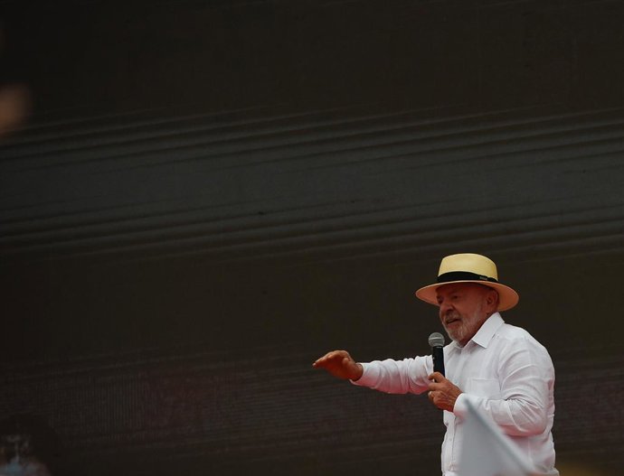 22 de agosto de 2026, Rio de Janeiro, Rio de Janeiro, Brasil: Rio de Janeiro, Brasil, 22 de agosto de 2026: O presidente brasileiro Luiz Inácio Lula da Silva, que concorre à reeleição, realizou seu primeiro grande comício de campanha no estado do Rio de J
