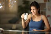 Foto: La razón por la que la leche puede sentarte peor por la noche que durante el día