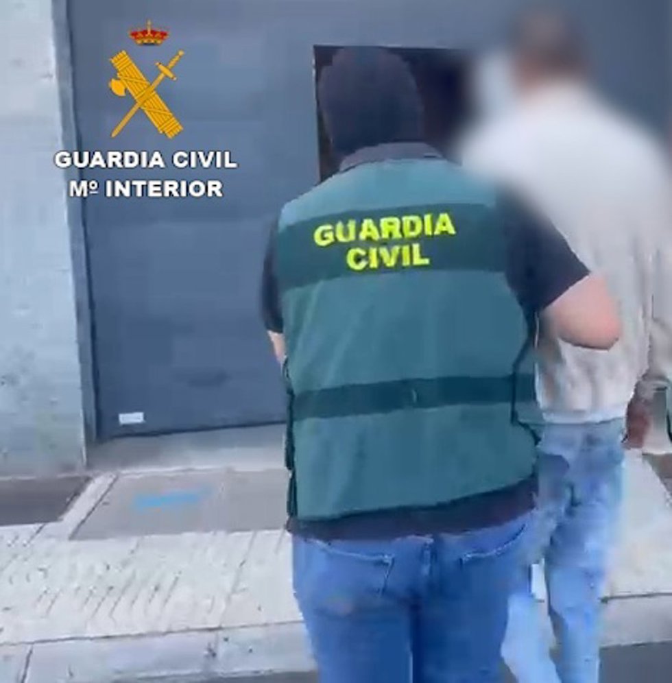 Detenido por el intento de robo en dos viviendas en Fondón (Almería).