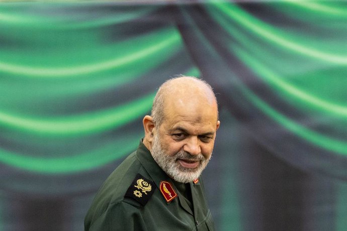 Archivo - Arquivo - 1º de janeiro de 2026, Teerã, Teerã, Irã: O brigadeiro-general Ahmad Vahidi, vice-comandante da Guarda Revolucionária Islâmica do Irã (IRGC), chega à cerimônia do sexto aniversário do assassinato de Qassem Soleimani no Musalla, em Teer