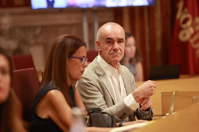 Archivo - El portavoz del Grupo Municipal Socialista, Antonio Muñoz.