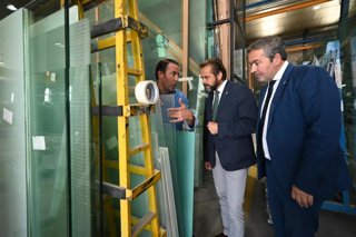 La Junta respalda la modernización de la empresa Central Vidriera Granadina, S.L. (CVGLASS) con incentivos de TRADE para impulsar la innovación