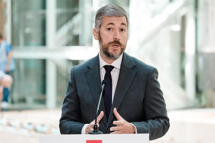 Archivo - El consejero de Presidencia, Justicia y Administración Local de la Comunidad de Madrid, Miguel Ángel García Martín, durante el encuentro informativo con los medios de comunicación celebrado en la Biblioteca de la Real Casa de Correos, a 25 de ma