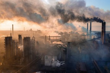 Archivo - La acumulación de gases de efecto invernadero causa el calentamiento global.