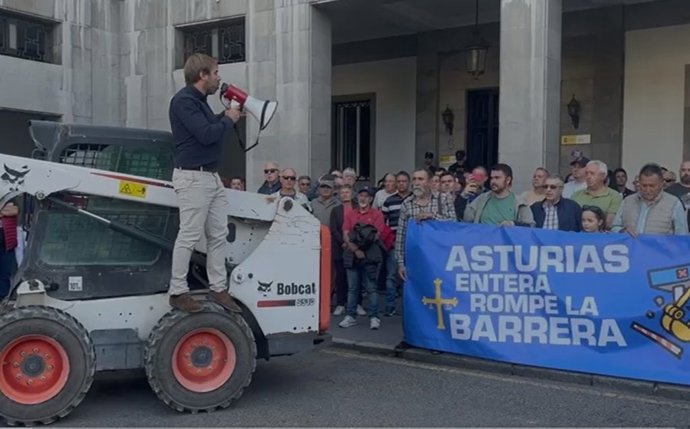 Archivo - Movilización contra el peaje del Huerna, en una imagen de archivo