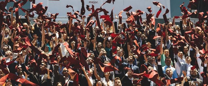 Graduación de IMF Business School