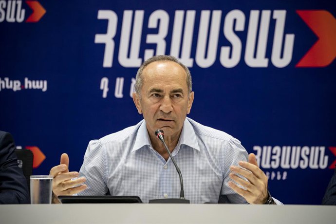 Archivo - El expresidente de Armenia Robert Kocharián.