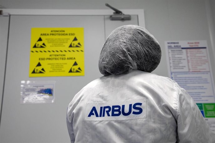 Archivo - Foto de archivo de la visita a las instalaciones de Airbus Crisa, a 26 de marzo de 2026, en Tres Cantos, Madrid (España). 