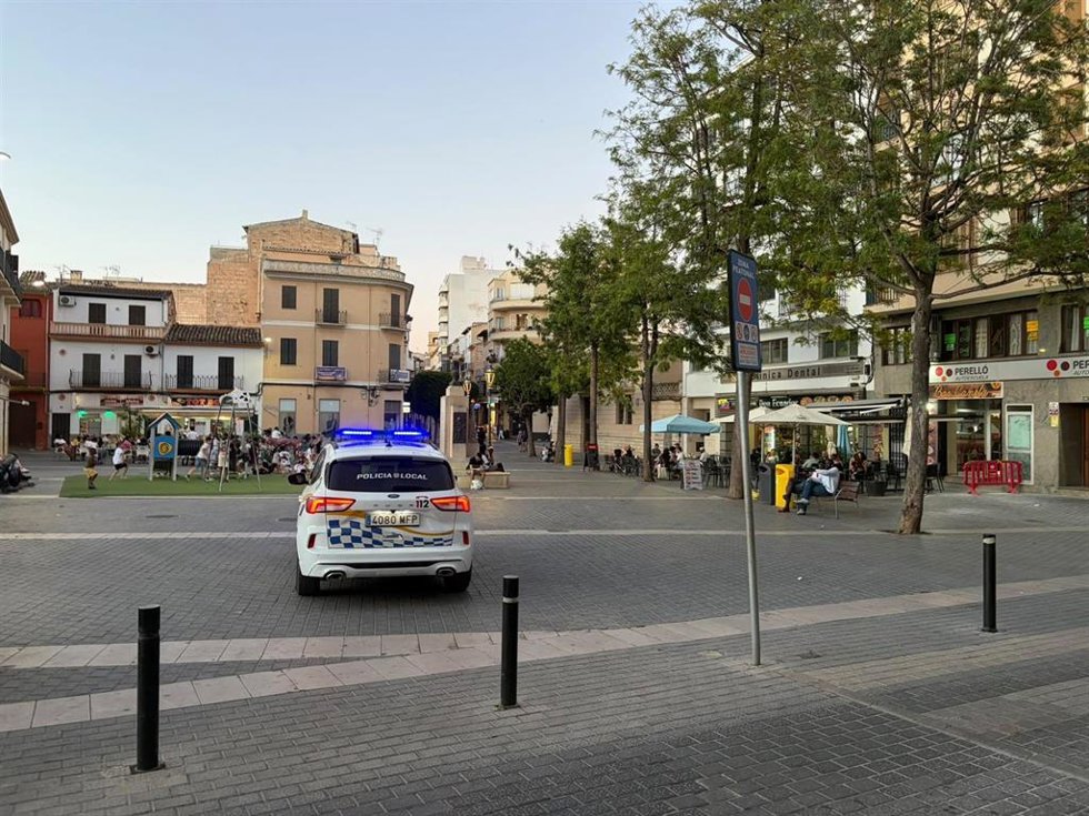 Un coche de la Policía Local de Inca