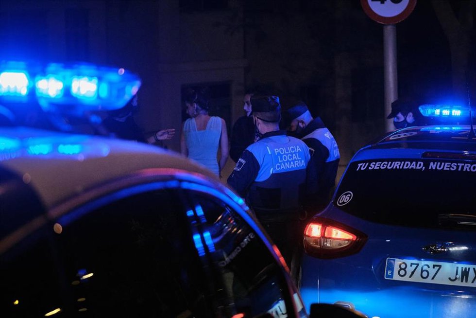 Archivo - Actuación de la Policía Local de Santa Cruz de Tenerife