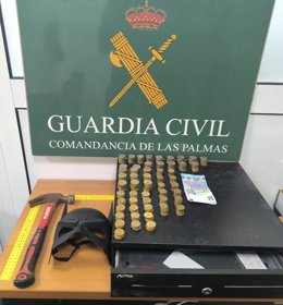 Material incautado por la Guardia Civil