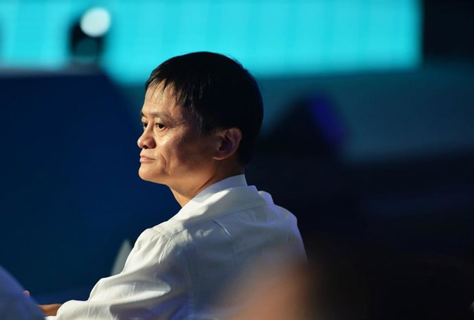 Archivo - FILED - 25 June 2016, China, Hangzhou: Chinese business magnate Jack Ma attends the founding meeting of Zhejiang Internet Commerce Bank. The founder of China's e-commerce conglomerate Alibaba Group, stepped down as chairman of the company on Tue