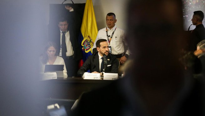 Política