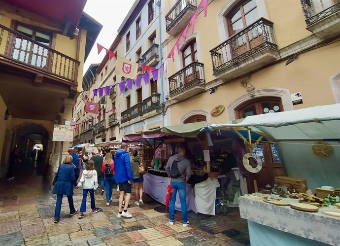 Archivo - Mercado Medieval de Avilés en una edición anterior.