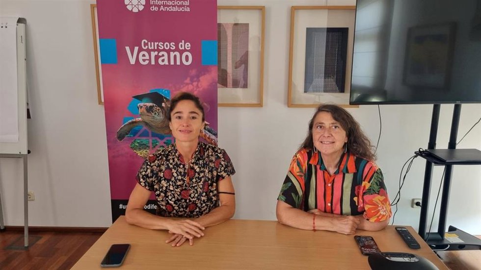 Las directoras de la Escuela de Danza de la UNIA, Isabel Moreno y Zaida Ballesteros.