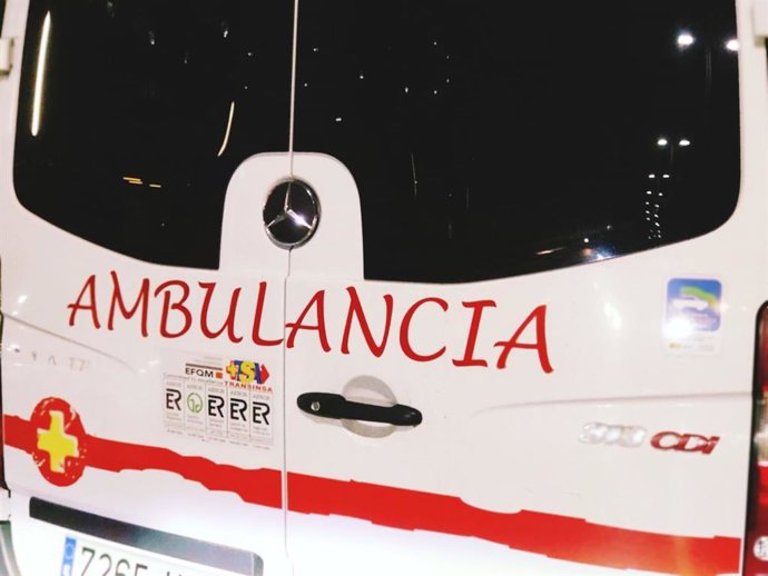 Archivo - Ambulancia