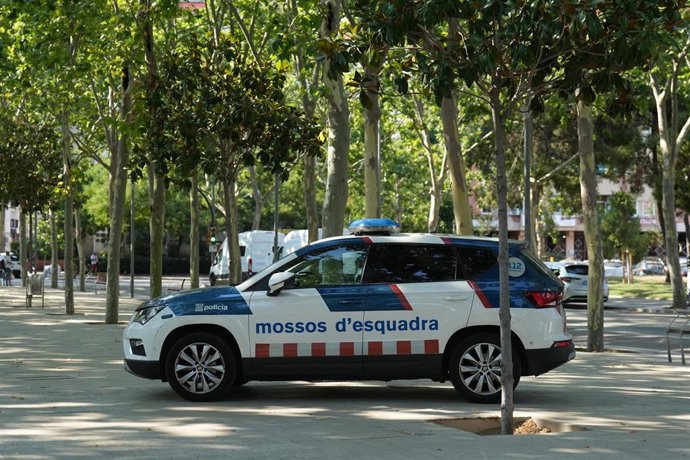 Archivo - Patrullaje de Mossos d'Esquadra, a 7 de julio de 2026, en  L'Hospitalet de Llobregat, Barcelona, Catalunya (España). 