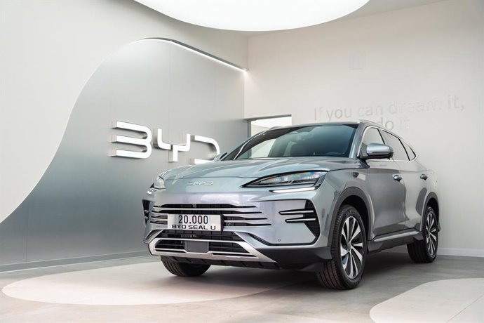 Entrega del modelo número 20.000 del BYD Seal U en España