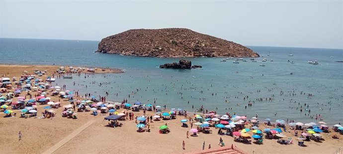 Playa de La Isla, en Mazarrón