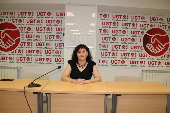 Archivo - La secretaria de Empleo, Igualdad y Políticas Sociales de UGT Castilla-La Mancha, Isabel Carrascosa.