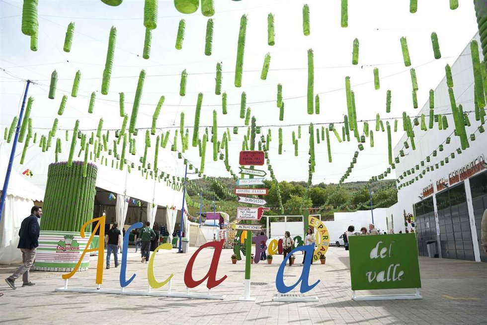 Archivo - XII Feria del Espárrago. A 10 de abril de 2026, en Alcalá del Valle, (Cádiz, Andalucía). Alcalá del Valle vuelve a mostrar su producto estrella, el espárrago verde, los días 10, 11 y 12 de abril con una nueva edición de la Feria del Espárrago, u