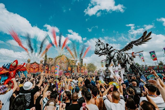 Elrow vuelve a Mallorca este sábado con 12 horas de música y cuatro escenarios