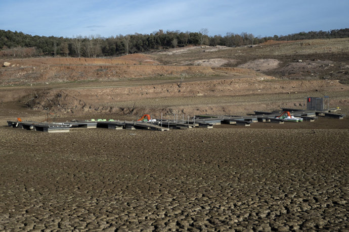 Archivo - Vista del pantano de Sau, a 22 de enero de 2024, en Barcelona, Catalunya (España). 