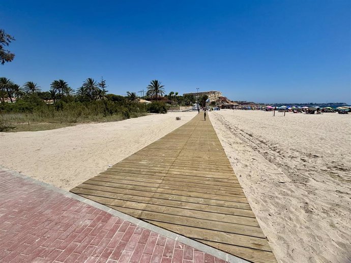 Una playa de Orihuela