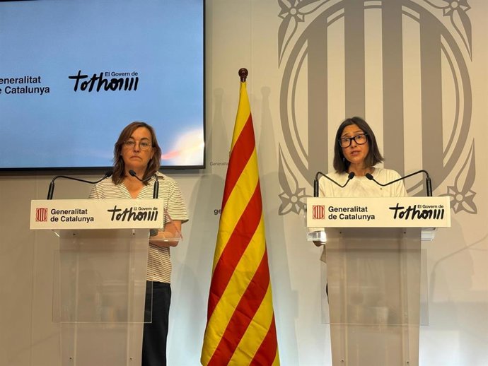 La consellera de Territorio, Vivienda y Transición Ecológica, Sílvia Paneque, y la consellera de Interior y Seguridad Pública, Núria Parlon, durante una rueda de prensa este miércoles en Barcelona