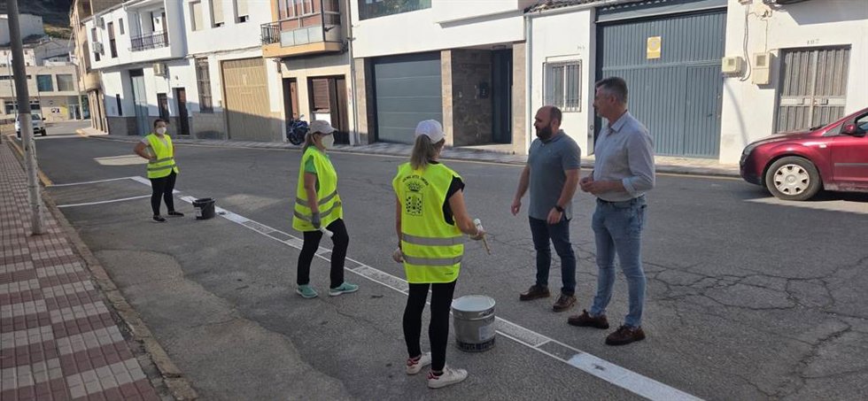 Visita a actuaciones en Jimena con cargo al Plan Especial de Empleo Municipal.