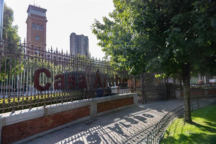 Archivo - Fachada de Casa Árabe, a 8 de julio de 2026, en Madrid (España). 