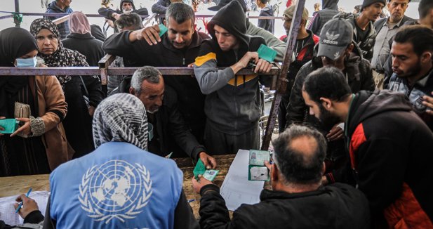 El Gobierno carga contra Israel por las "inaceptables violaciones" de edificios de UNRWA y defiende a la agencia
