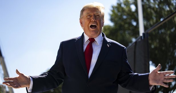 Trump afirma que Jamenei está vivo, pero sigue herido de gravedad