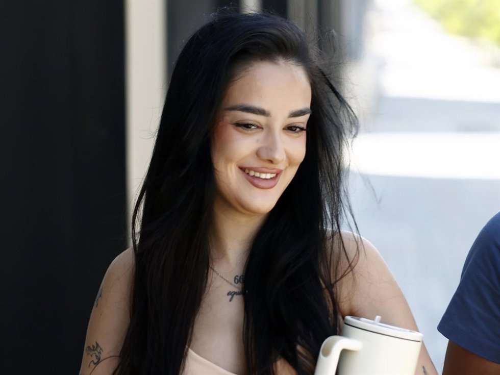 Juls Janeiro planta cara a Belén Esteban