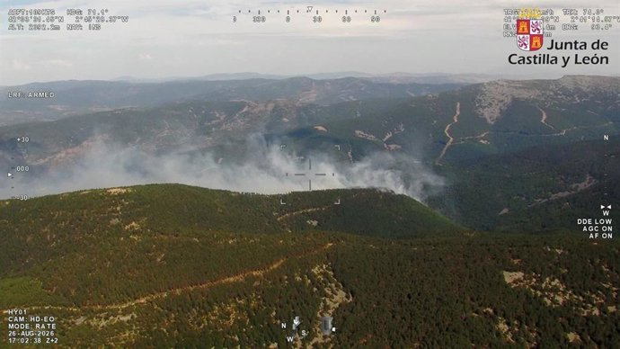 CyL envía medios al incendio en el paraje La Irruz, en Villoslada (La Rioja), muy próximo a Soria