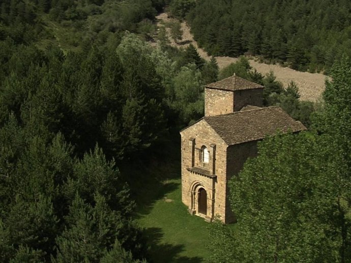 Iglesia románica de Santa María de Iguácel.