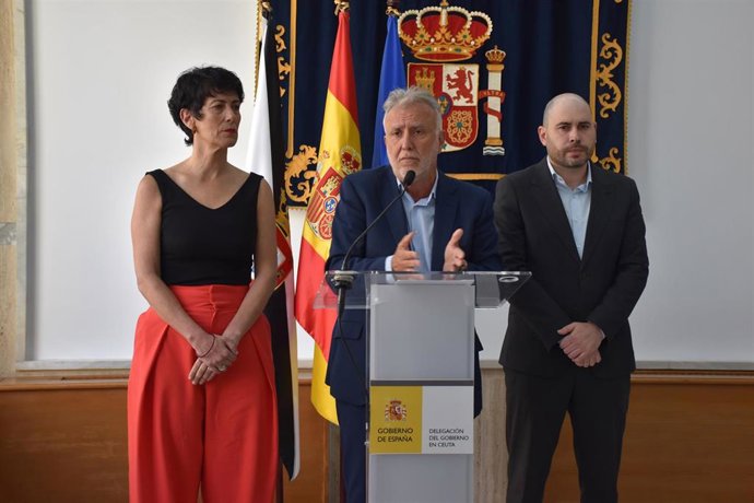 El ministro de Política Territorial y Memoria Democrática, Ángel Víctor Torres, durante la reunión del Comité de Situación, en la sede de la Delegación del Gobierno en Ceuta, a 26 de agosto de 2026, en Ceuta (España). 